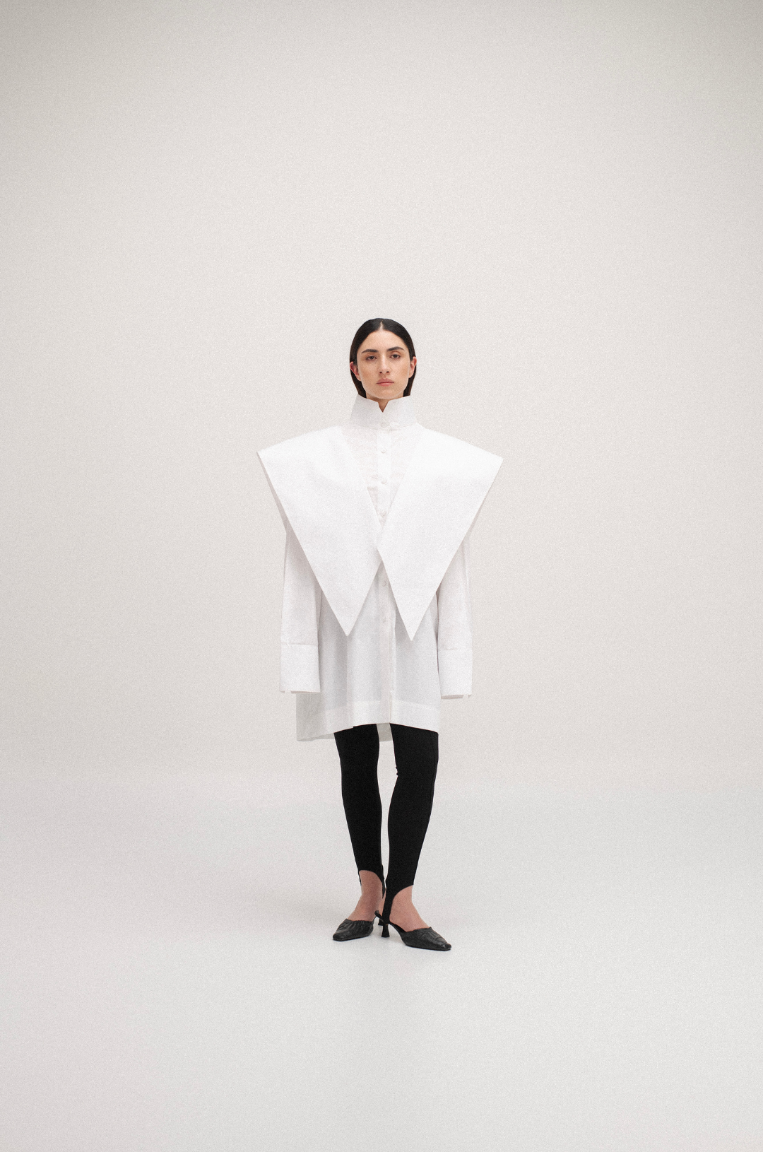 STRUCTURED COLLAR SHIRT