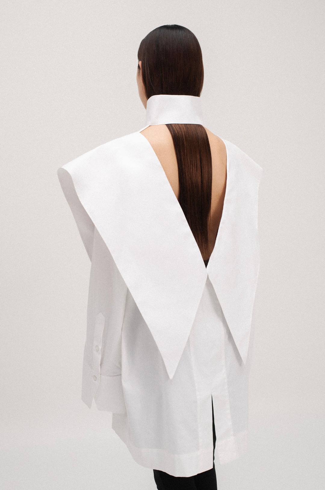 STRUCTURED COLLAR SHIRT